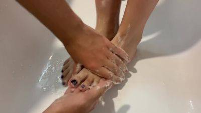I Went Into The Bathroom And Helped My Stepsister Wash Her Beautiful Feet - upornia.com
